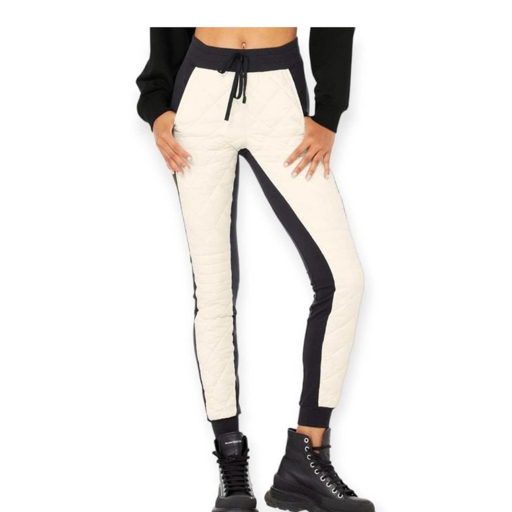 Alo Yoga High Waist Moto Puffer Pant Womens XS Black Ivory